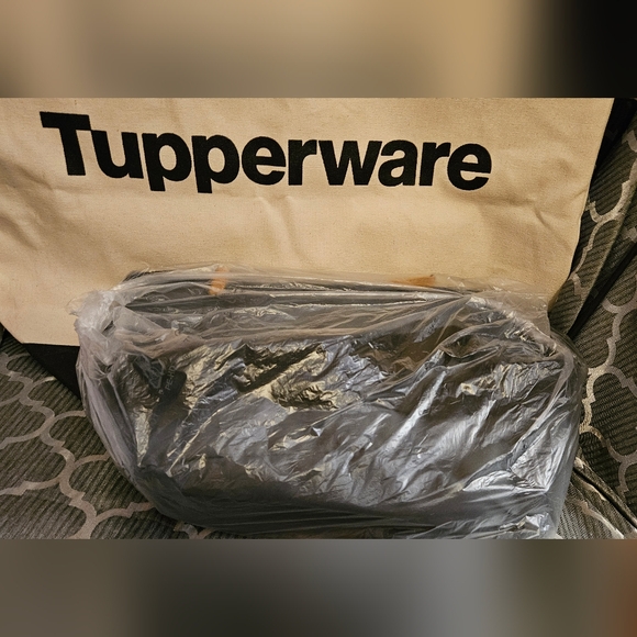 Insulated Lunch bag - Tupperware - Picture 2 of 2